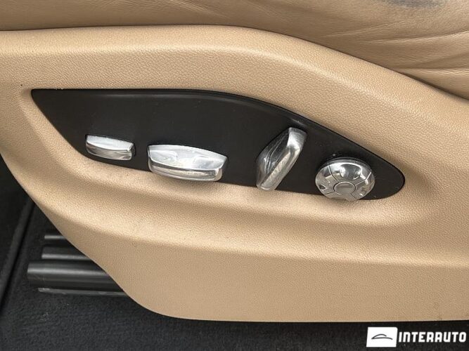 Porsche Cayenne E-Hybrid 51 interauto-car