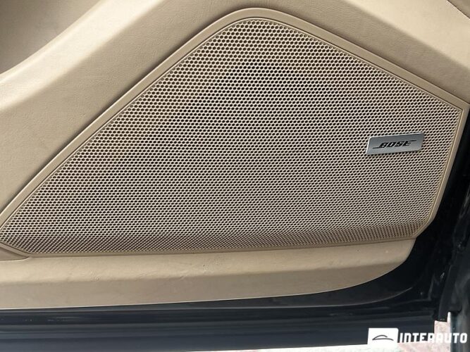 Porsche Cayenne E-Hybrid 52 interauto-car