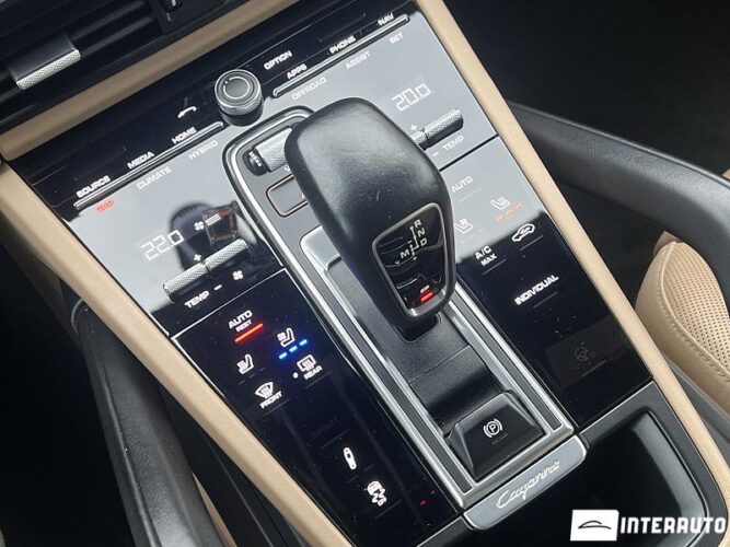 Porsche Cayenne E-Hybrid 49 interauto-car