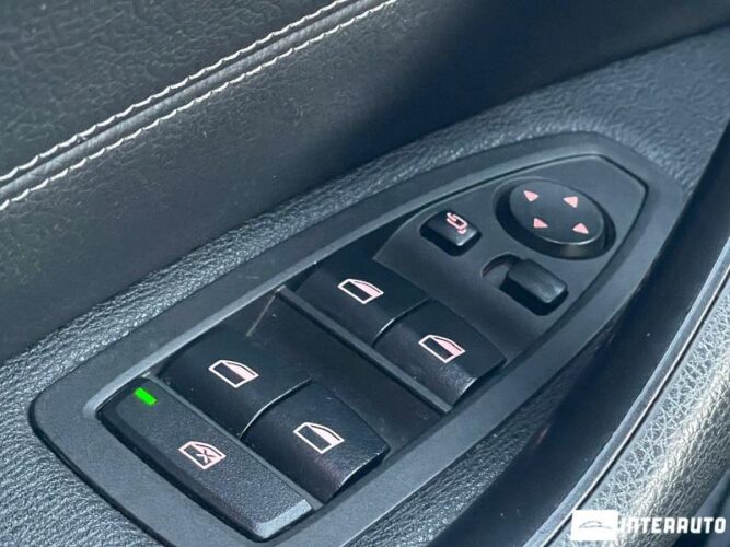 BMW X2 2.8i 39 interauto-car