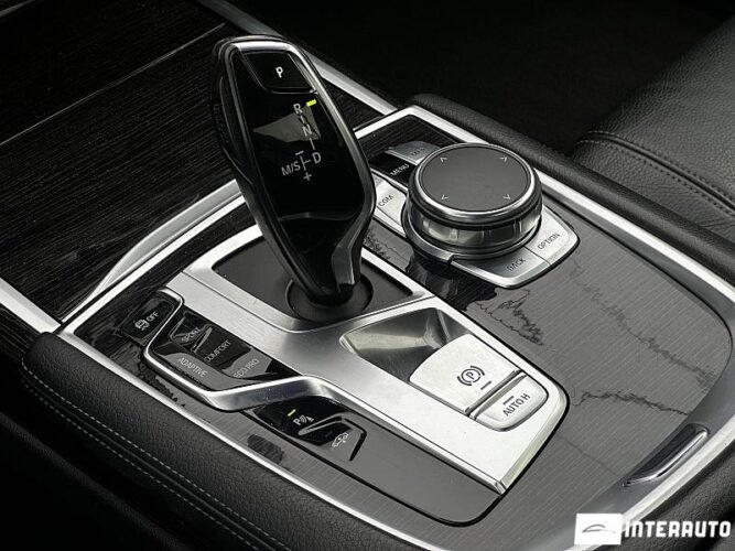 BMW 740 52 interauto-car