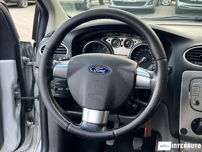 Ford Focus 37 interauto-car