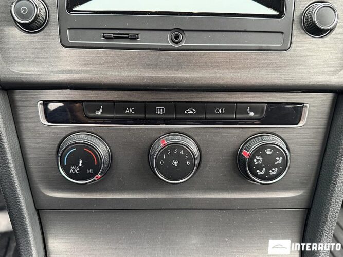 Volkswagen Golf 41 interauto-car