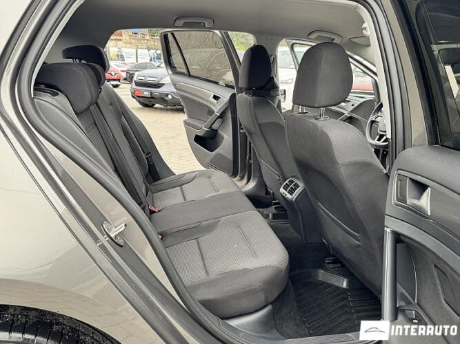 Volkswagen Golf 44 interauto-car