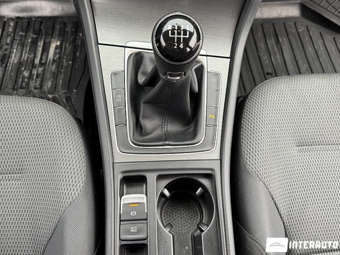 Volkswagen Golf 42 interauto-car