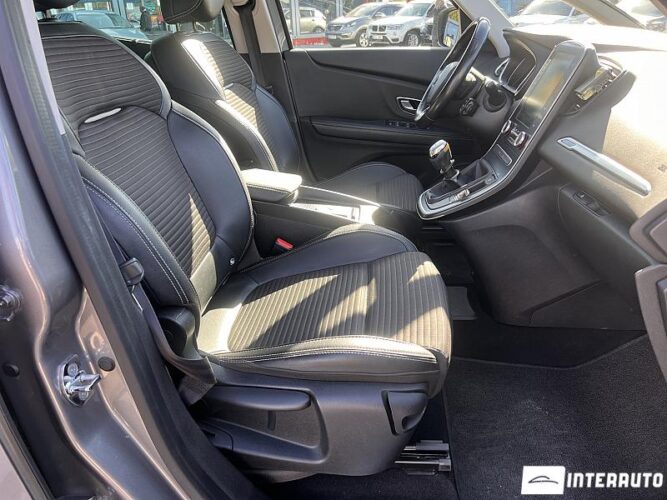 Renault Grand Scenic 44 interauto-car