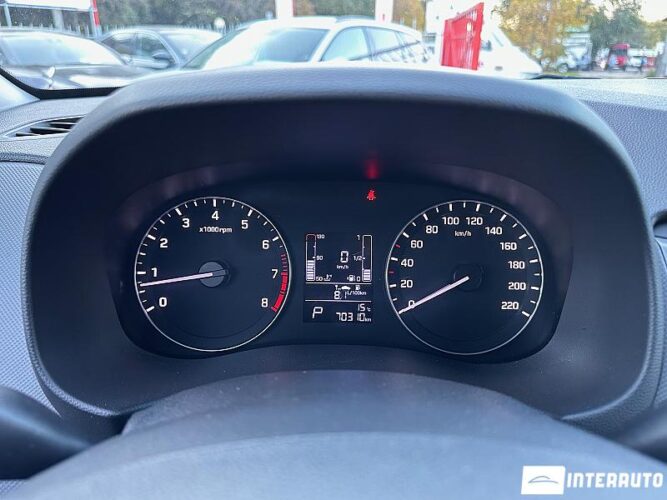 Hyundai Creta 38 interauto-car