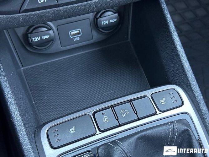 Hyundai Creta 42 interauto-car