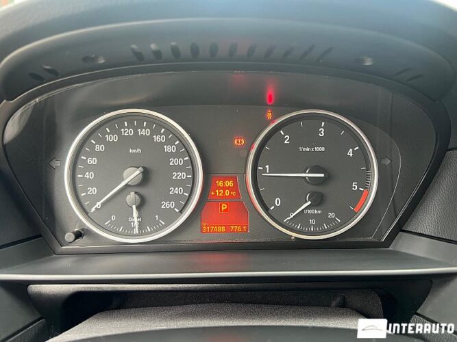 BMW 520 36 interauto-car