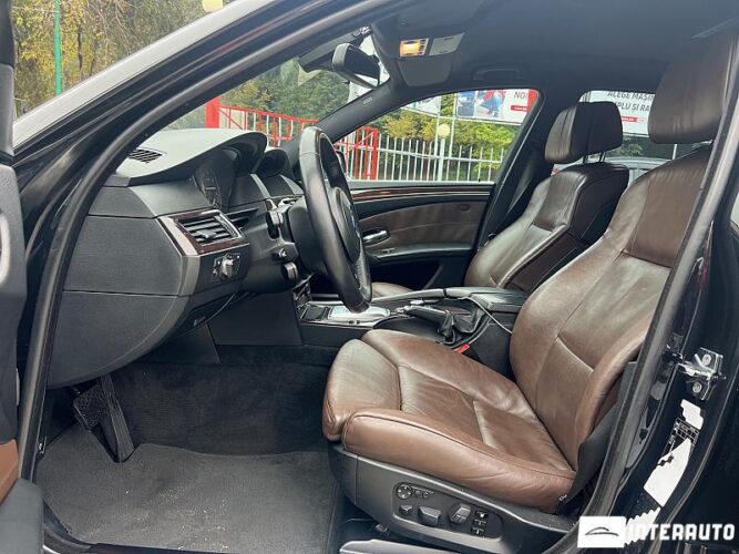 BMW 520 32 interauto-car
