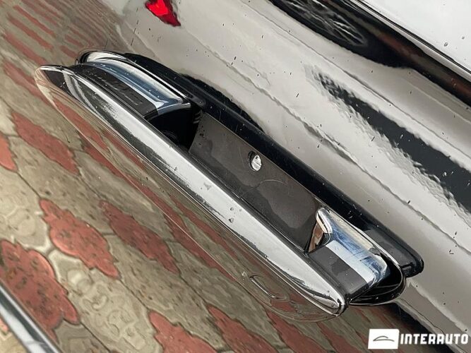 Mercedes S 500 4Matic 36 interauto-car