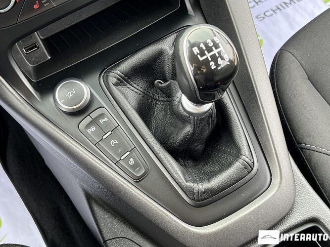 Ford Focus 39 interauto-car