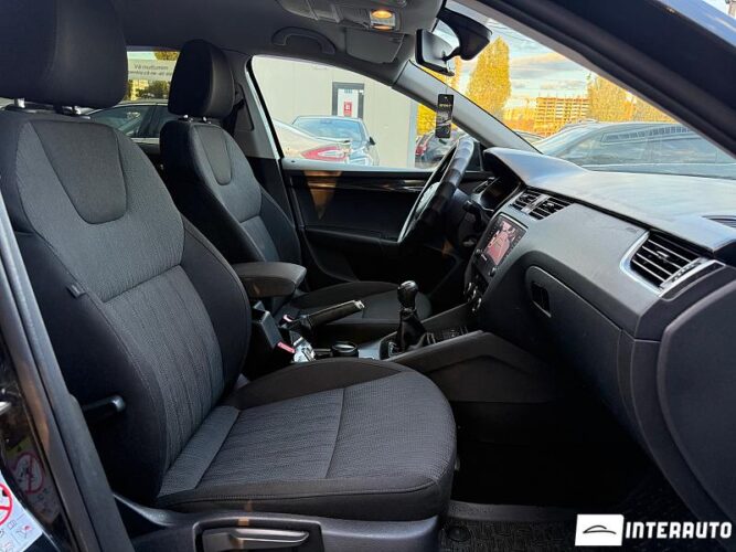 Skoda Octavia 40 interauto-car