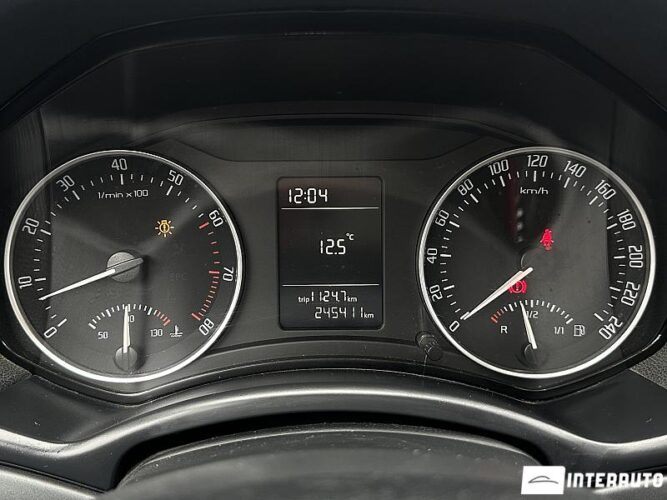 Skoda Octavia 36 interauto-car