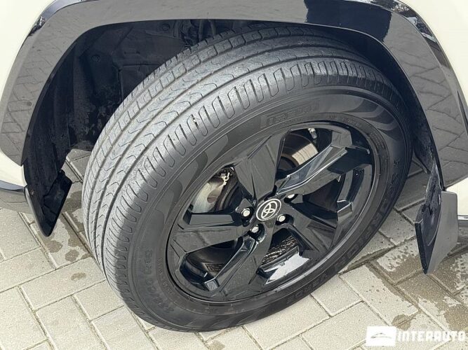 Toyota Rav-4 49 interauto-car