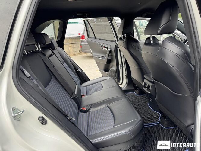 Toyota Rav-4 47 interauto-car