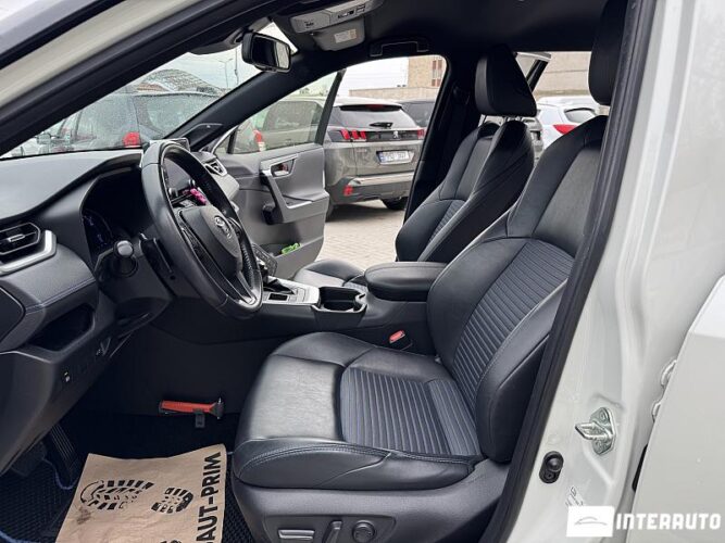 Toyota Rav-4 38 interauto-car