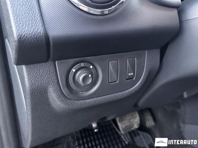Dacia Logan MCV 39 interauto-car