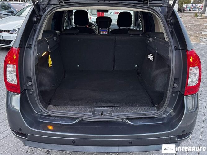 Dacia Logan MCV 44 interauto-car