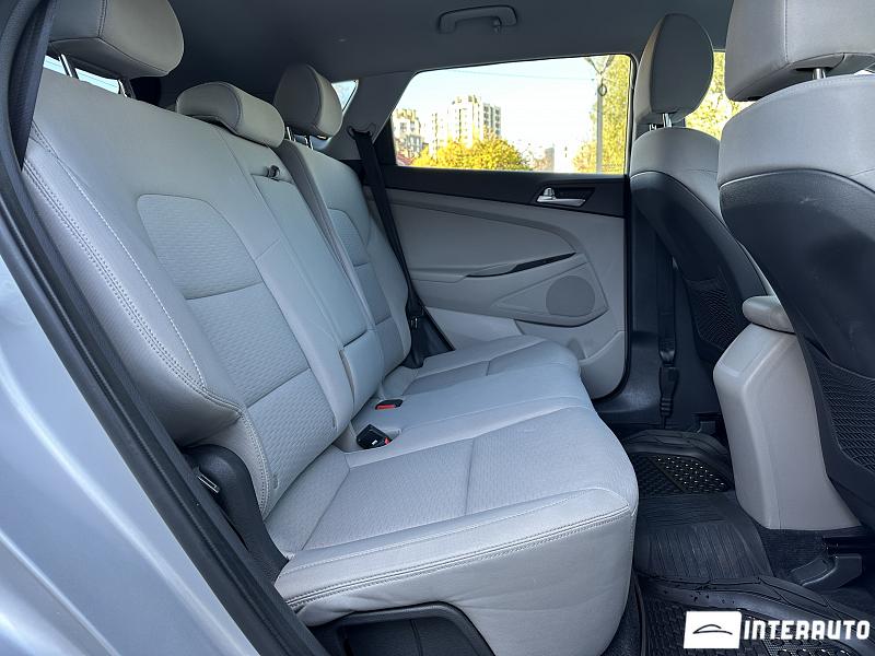 Hyundai Tucson 24 automobil-interauto