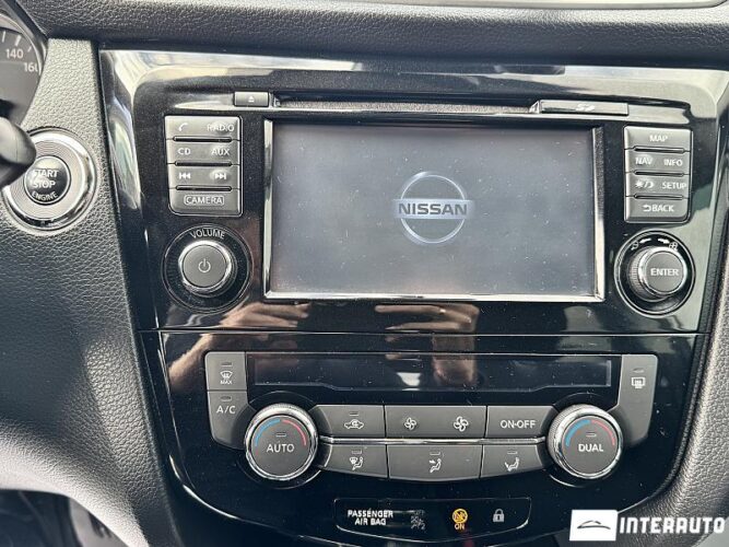 Nissan Qashqai 38 interauto-car