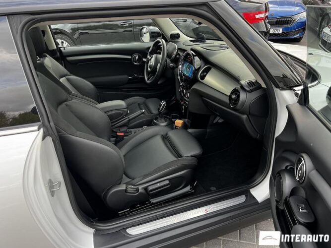 Mini Cooper S 40 interauto-car