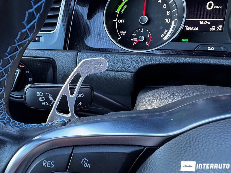 Volkswagen Golf GTE 24 automobil-interauto