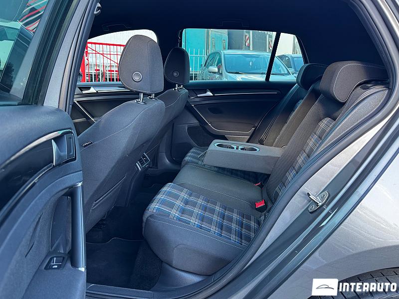 Volkswagen Golf GTE 25 automobil-interauto