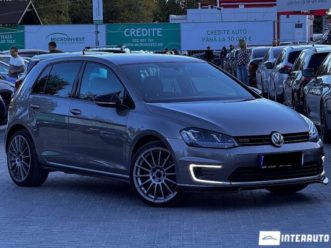 Volkswagen Golf GTE 30 interauto-car