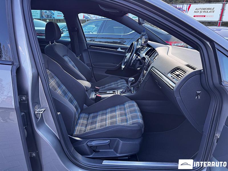 Volkswagen Golf GTE 15 automobil-interauto