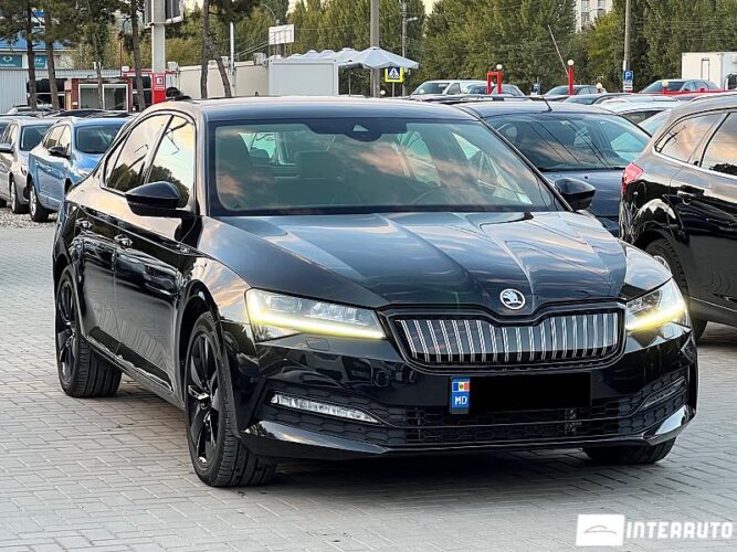 Skoda Superb 35 interauto-car