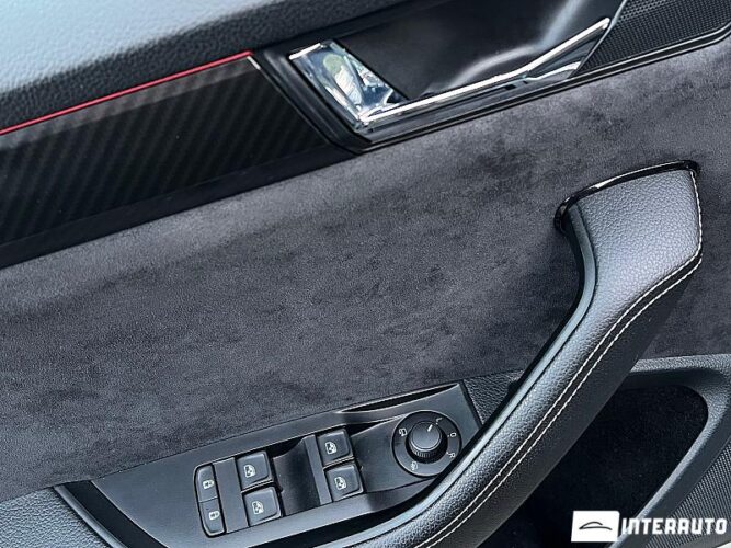 Skoda Superb 40 interauto-car