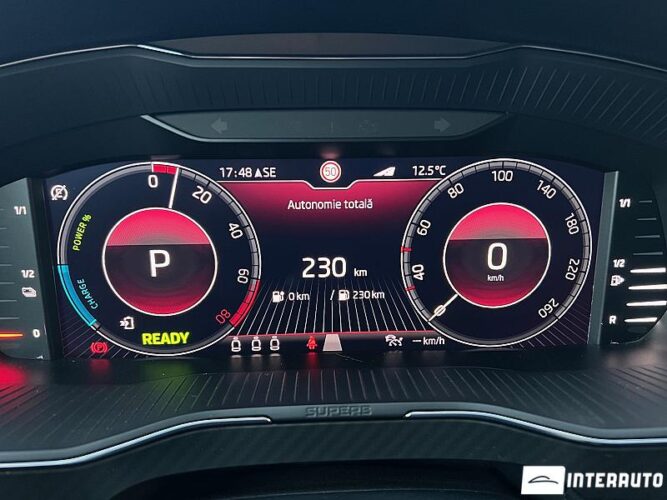 Skoda Superb 44 interauto-car