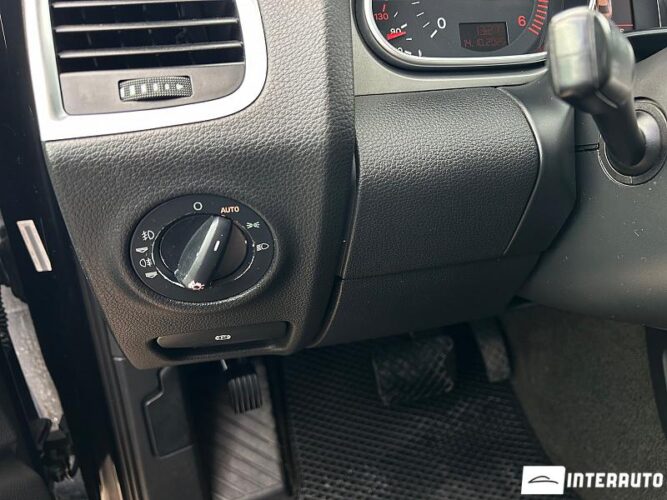 Audi Q7 36 interauto-car