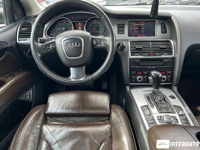 Audi Q7 39 interauto-car