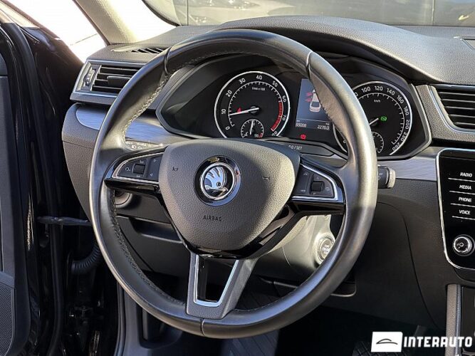 Skoda Superb 40 interauto-car