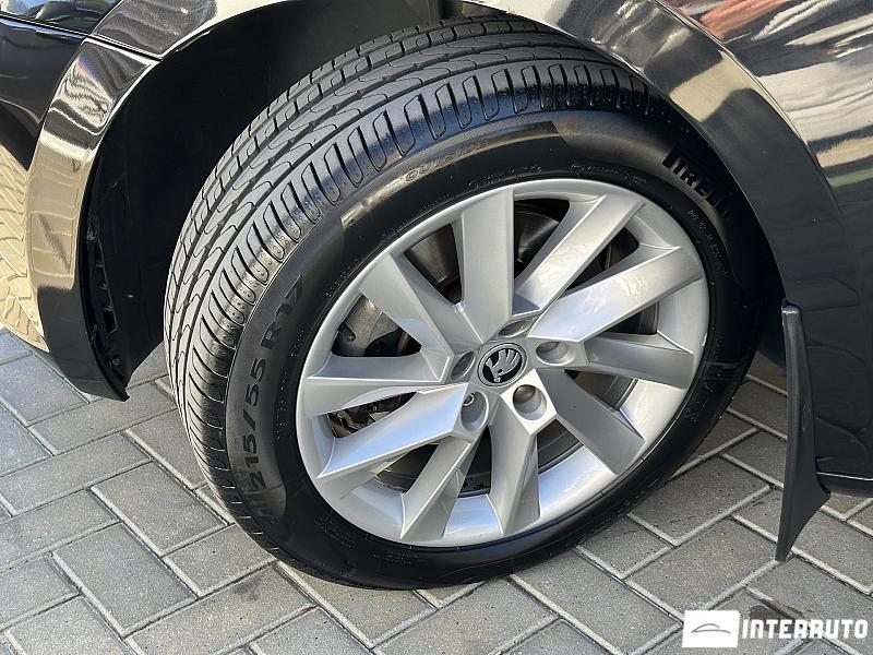 Skoda Superb 28 automobil-interauto