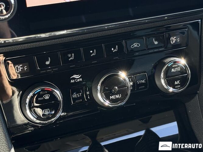 Skoda Superb 44 interauto-car