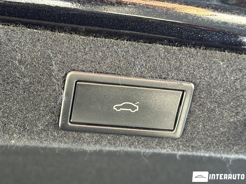 Skoda Superb 32 automobil-interauto