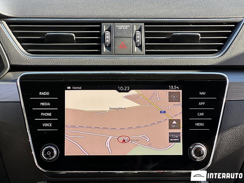 Skoda Superb 19 automobil-interauto