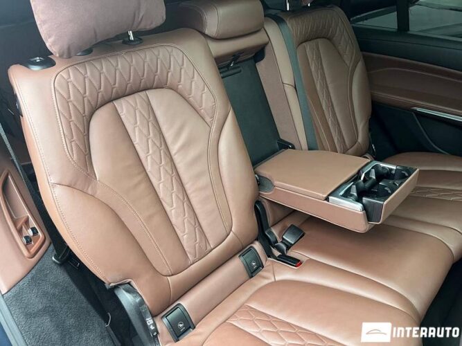 BMW X7 3.0d 58 interauto-car