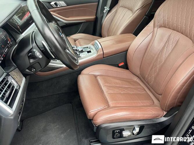 BMW X7 3.0d 42 interauto-car