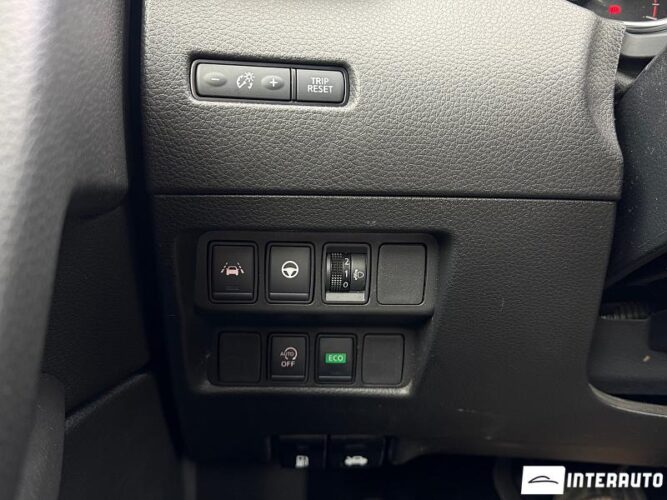 Nissan Qashqai 39 interauto-car