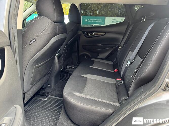Nissan Qashqai 36 interauto-car