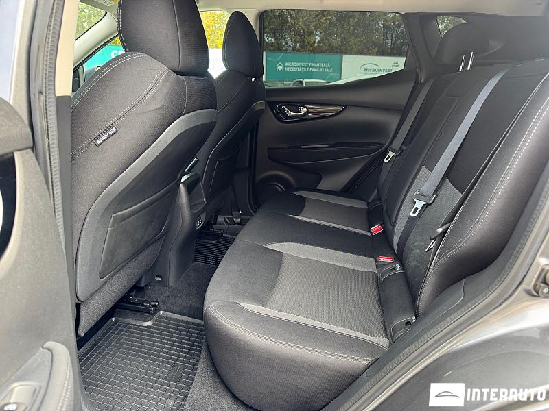 Nissan Qashqai 17 automobil-interauto