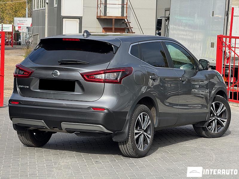 Nissan Qashqai 12 automobil-interauto