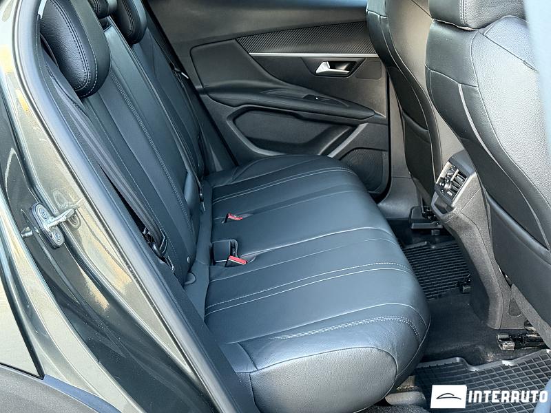 Peugeot 3008 27 automobil-interauto