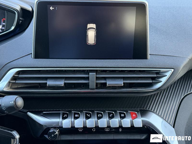 Peugeot 3008 22 automobil-interauto