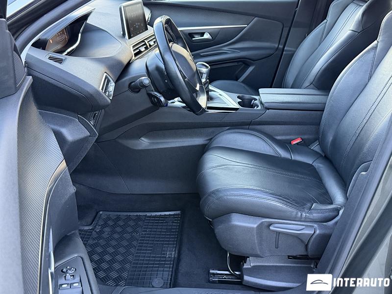 Peugeot 3008 16 automobil-interauto