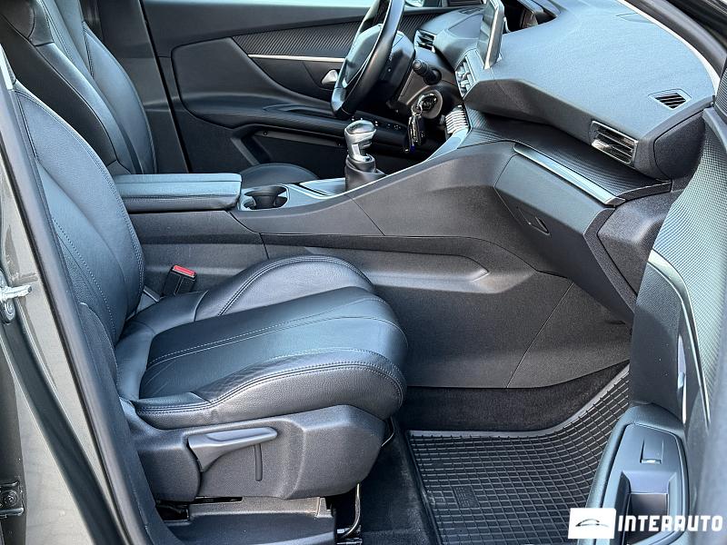 Peugeot 3008 17 automobil-interauto